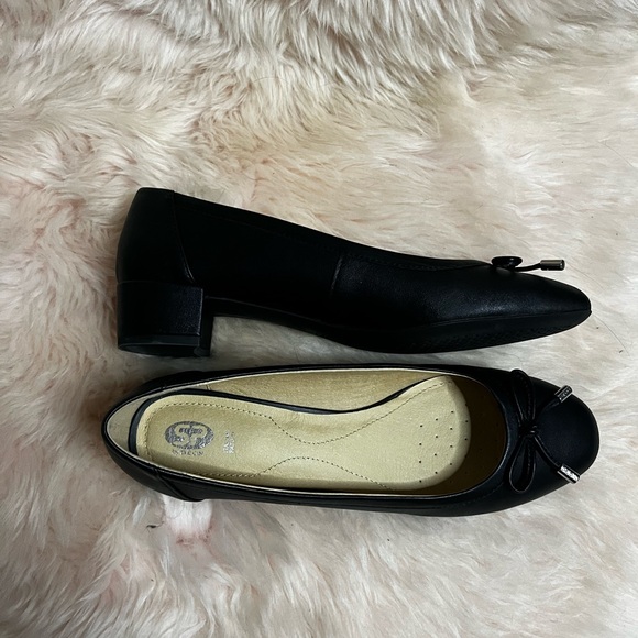 BNWOT Geox Block Heels - Picture 5 of 10